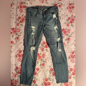Distressed American Eagle Stretch Jeggings - size 8R